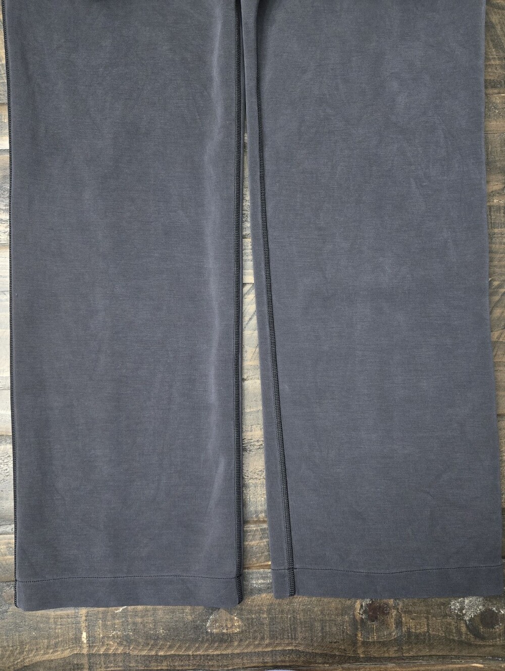 LULULEMON Softstreme Pants | 4 - Picture 5 of 9